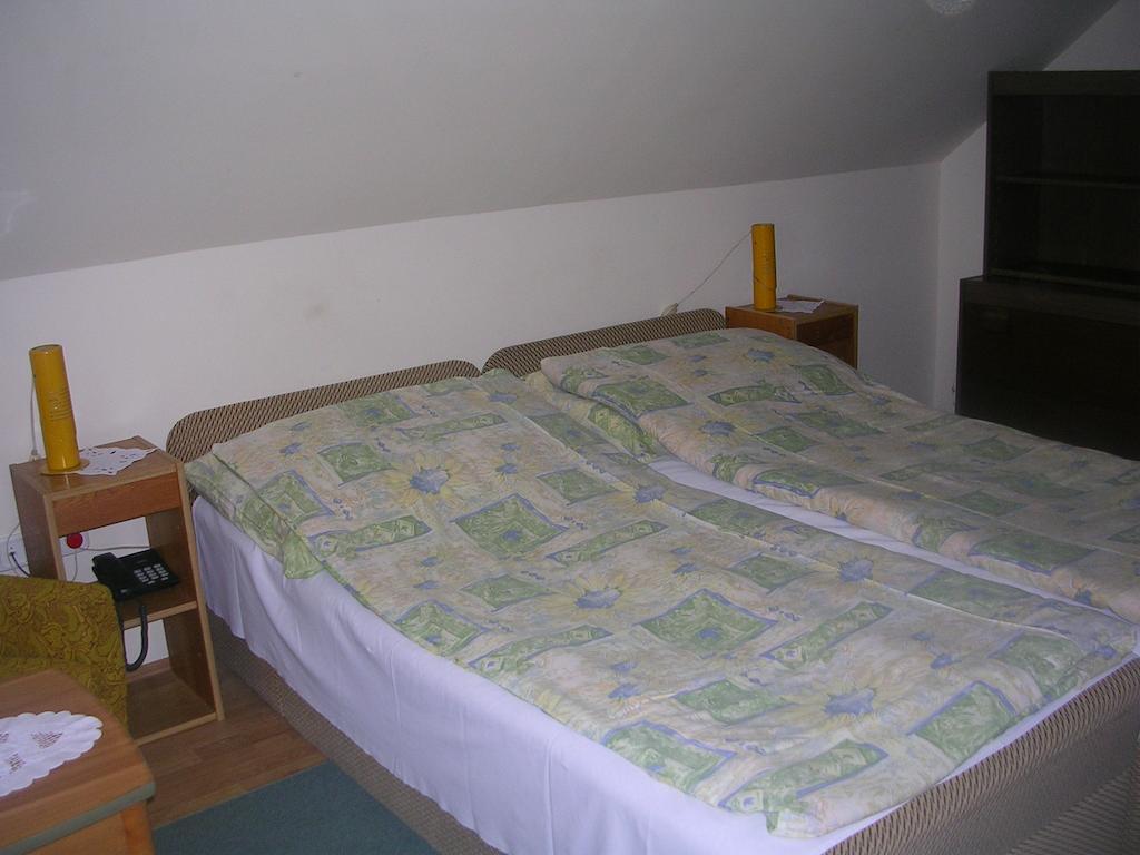 Hegyesi Vendégház Gödöllő Chambre photo
